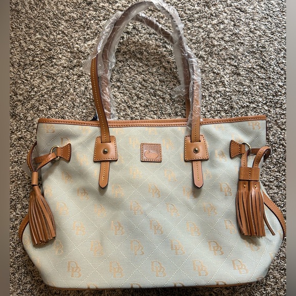 Love this Dooney and Bourke Davis Tassel Shopper on Sea - Picture 1 of 6